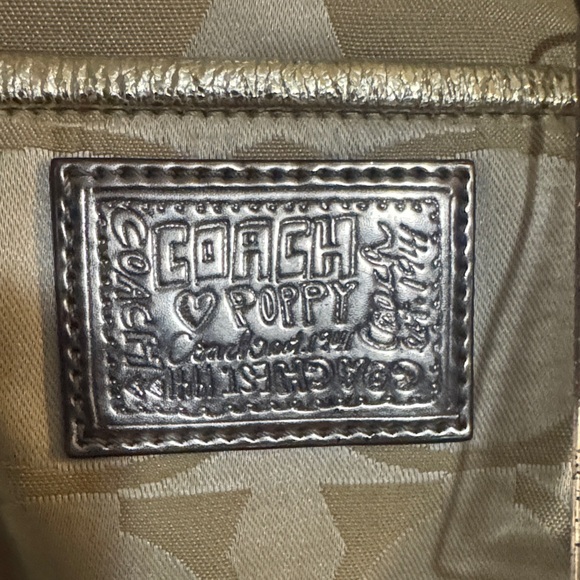 Coach poppy Metallic Gold and Cream Shoulder Bag. - Picture 2 of 8